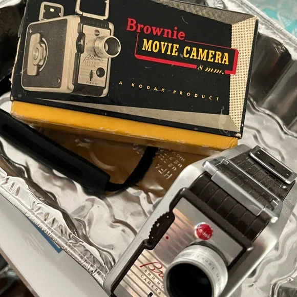 Brownie movie camera 8mm - Picture 3 of 5